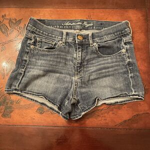 American Eagle Shorts Womens - Size 4 Blue Denim - Mid Rise Stretch Pockets